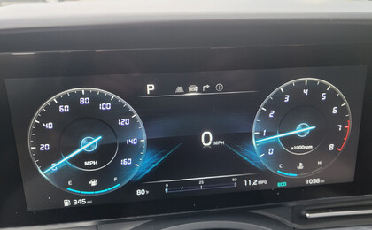 Приборная панель Kia Carnival 2021 года