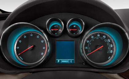 Приборная панель автомобиля Buick Regal 2012