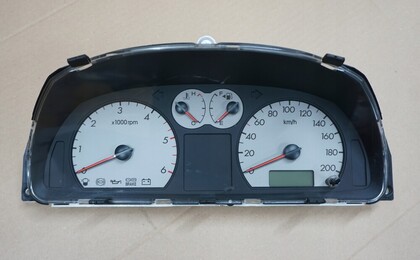 Приборная панель Hyundai Terracan