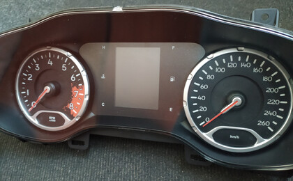 Приборная панель Jeep Renegade