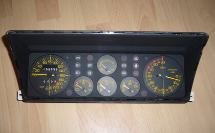 Приборная панель Lancia Delta