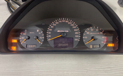 Панель приборов Mercedes-Benz W210 (E-класс)