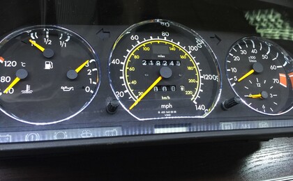 Панель приборов Mercedes-Benz W463 (G-класс)