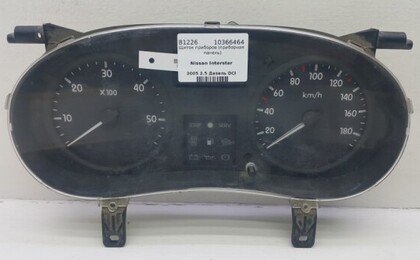 Приборная панель Nissan Interstar