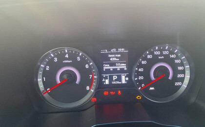 3. Приборная панель  SSANGYONG Tivoli 2015+