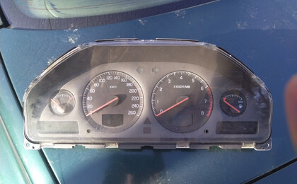 Приборная панель Volvo S80 1998-2000