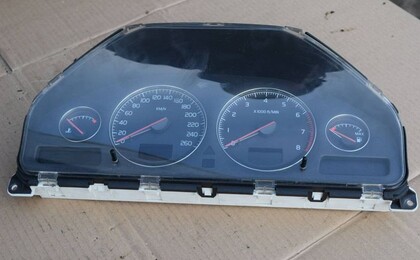 Приборная панель Volvo XC70 2001-2004