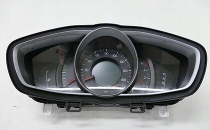 Приборная панель Volvo V40 2013+