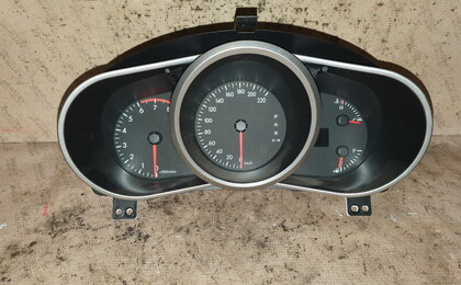 Панель приборов Mazda CX-7 2011