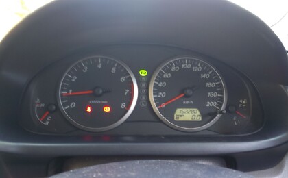 Панель приборов Mazda 2 2004